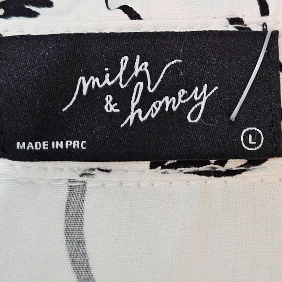 Milk & Honey Large Abstract Face Print Pink Button Shirt Art To Wear Artsy NEW! - Picture 8 of 11